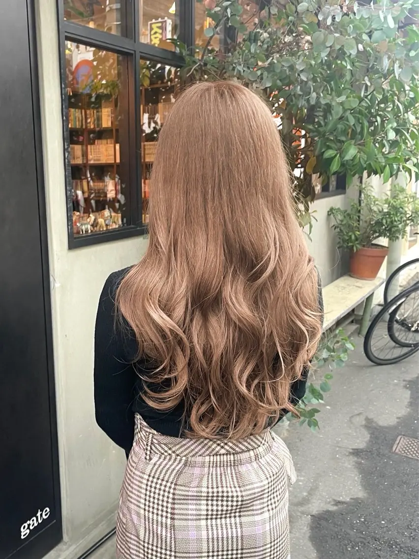 ロング カラー ブリーチ ヘアカラー トリートメント 竹内 春奈のヘアスタイル