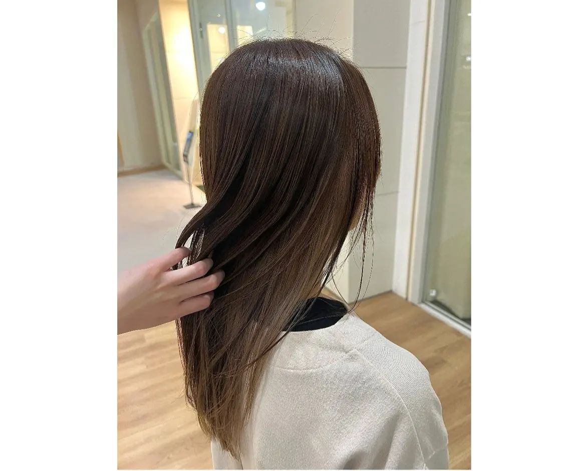 ロング カラー ベージュカラー ブリーチ インナーカラー ホワイトベージュ cocoa船橋🎀 naomiのヘアスタイル