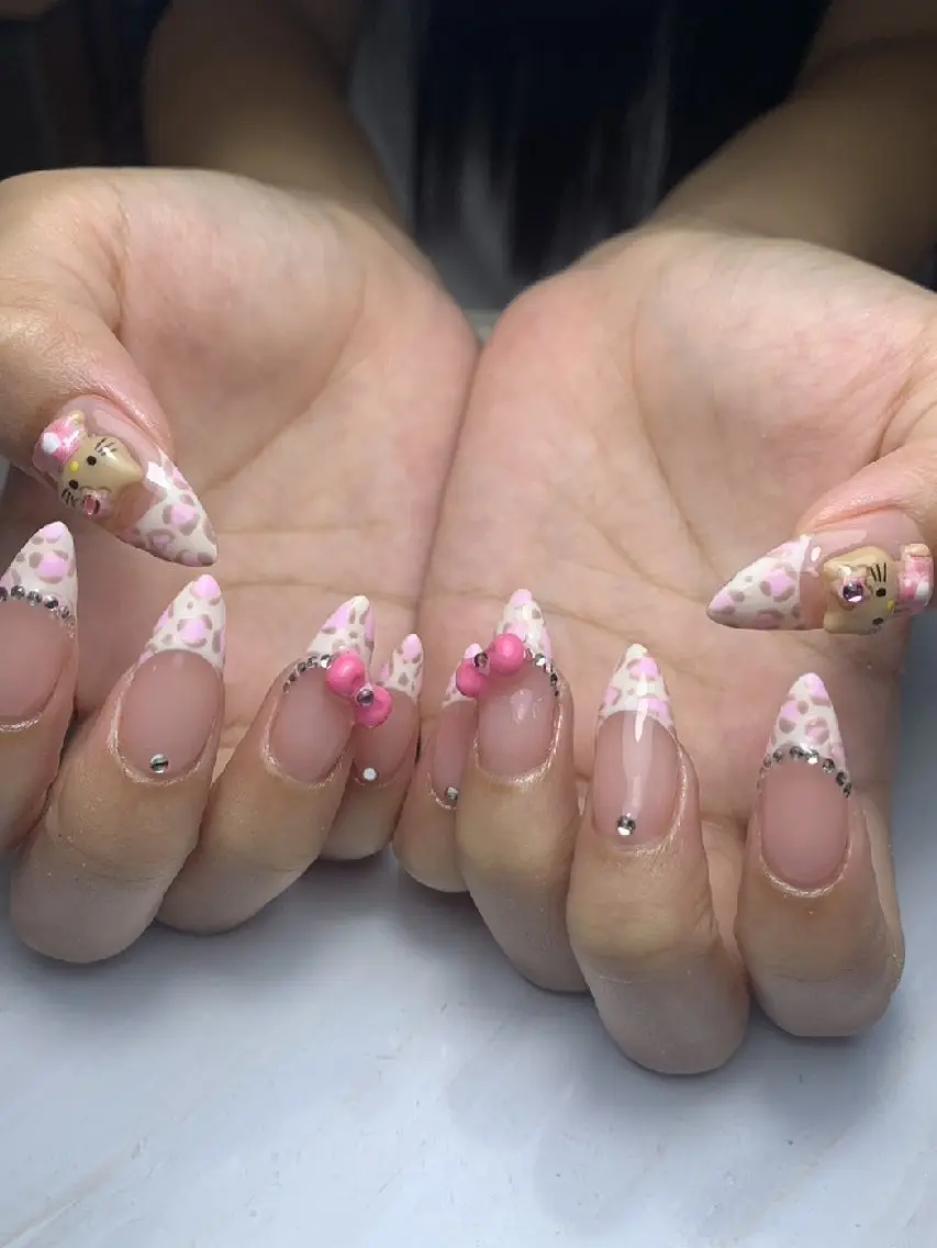 ネイル 氷ネイル・うるうるネイル マットネイル ニュアンスネイル リボン 夏ネイル ハンドネイル rina nailのネイルデザイン