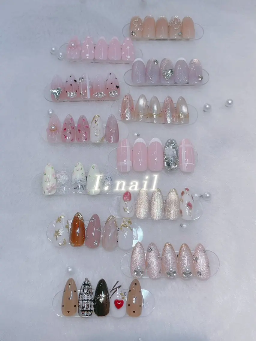 ネイル I-nailロング /ワンホン/キラキラのネイルデザイン