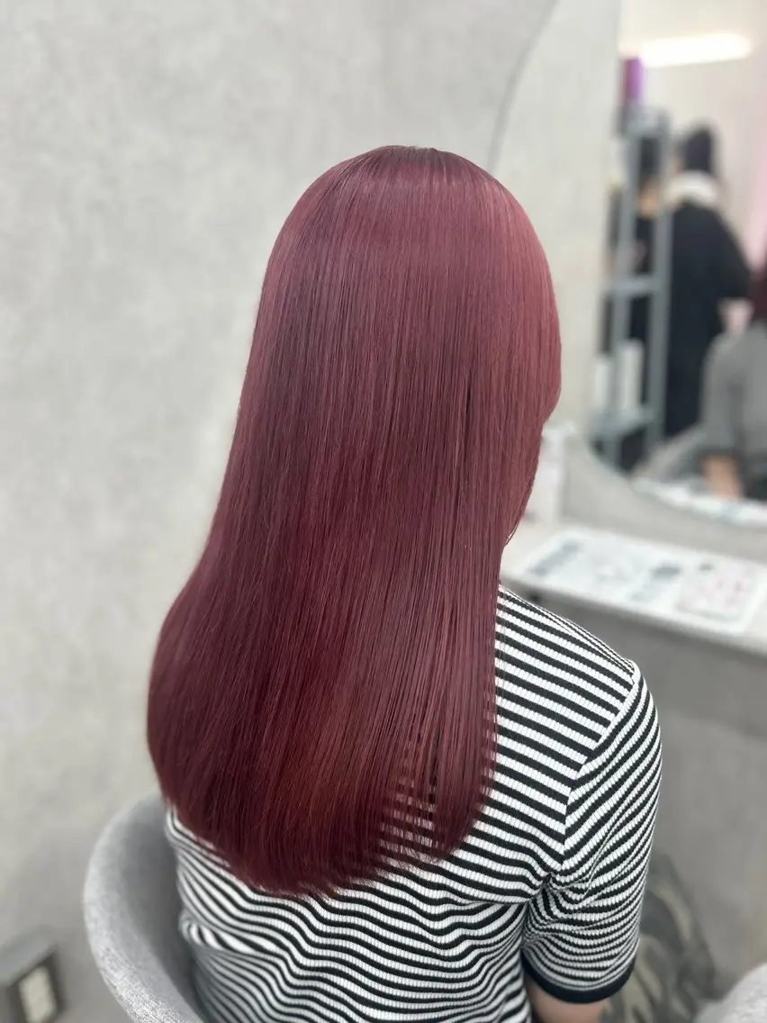 ロング カラー ヘアカラー トリートメント 澤木 愛美のヘアスタイル