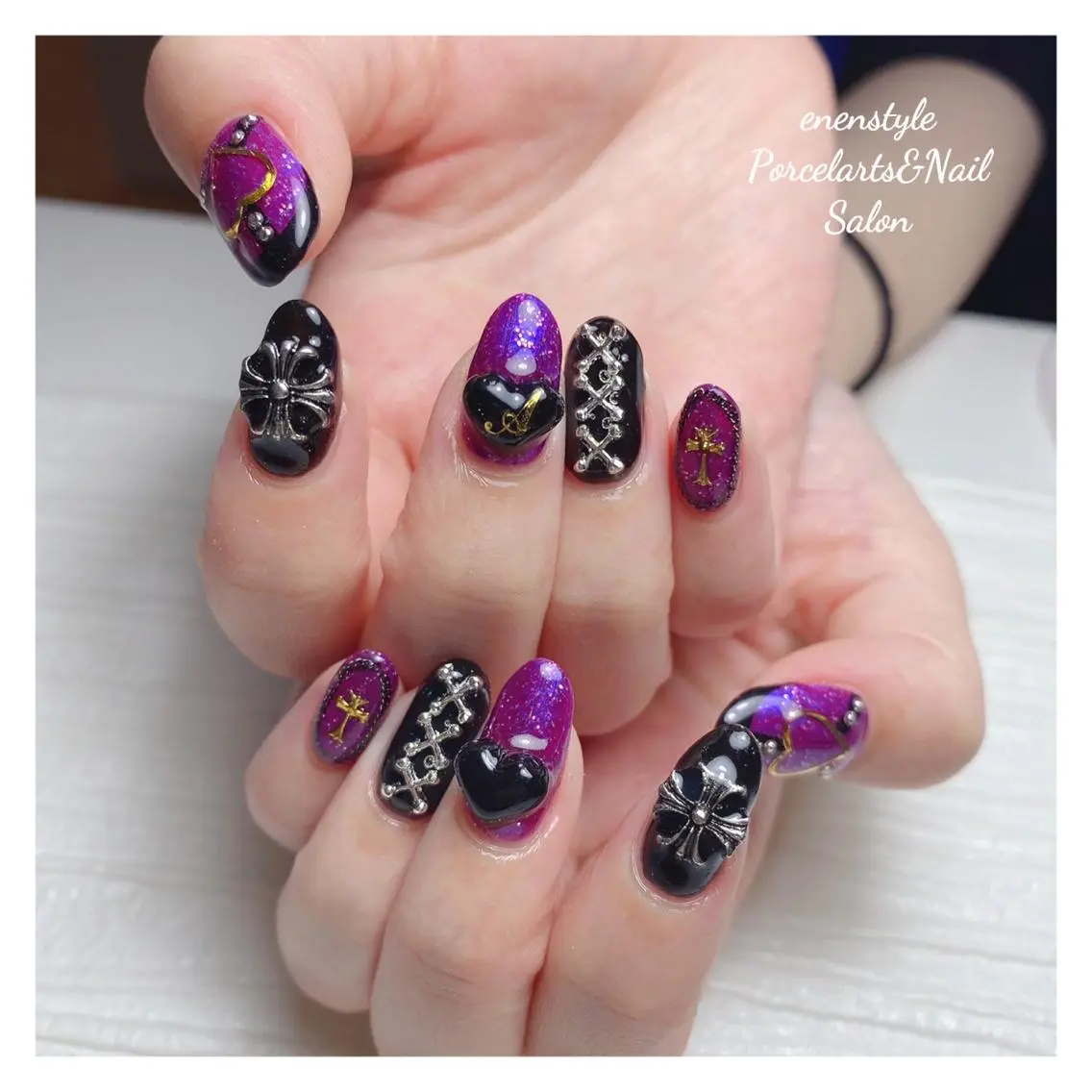ミディアム ネイル 🐾enen style 🐾のネイルデザイン