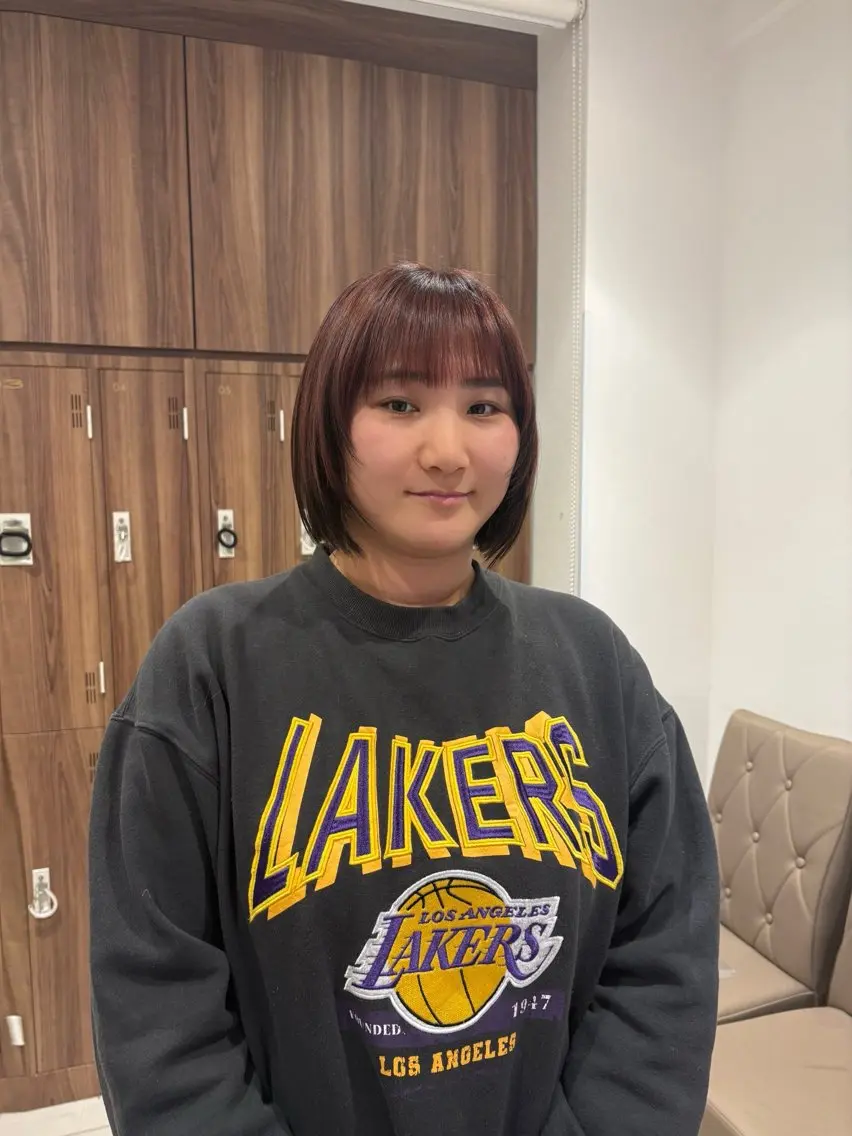 ミディアム ボブ 顔まわりレイヤー レイヤーカット 小村 侑生のヘアスタイル