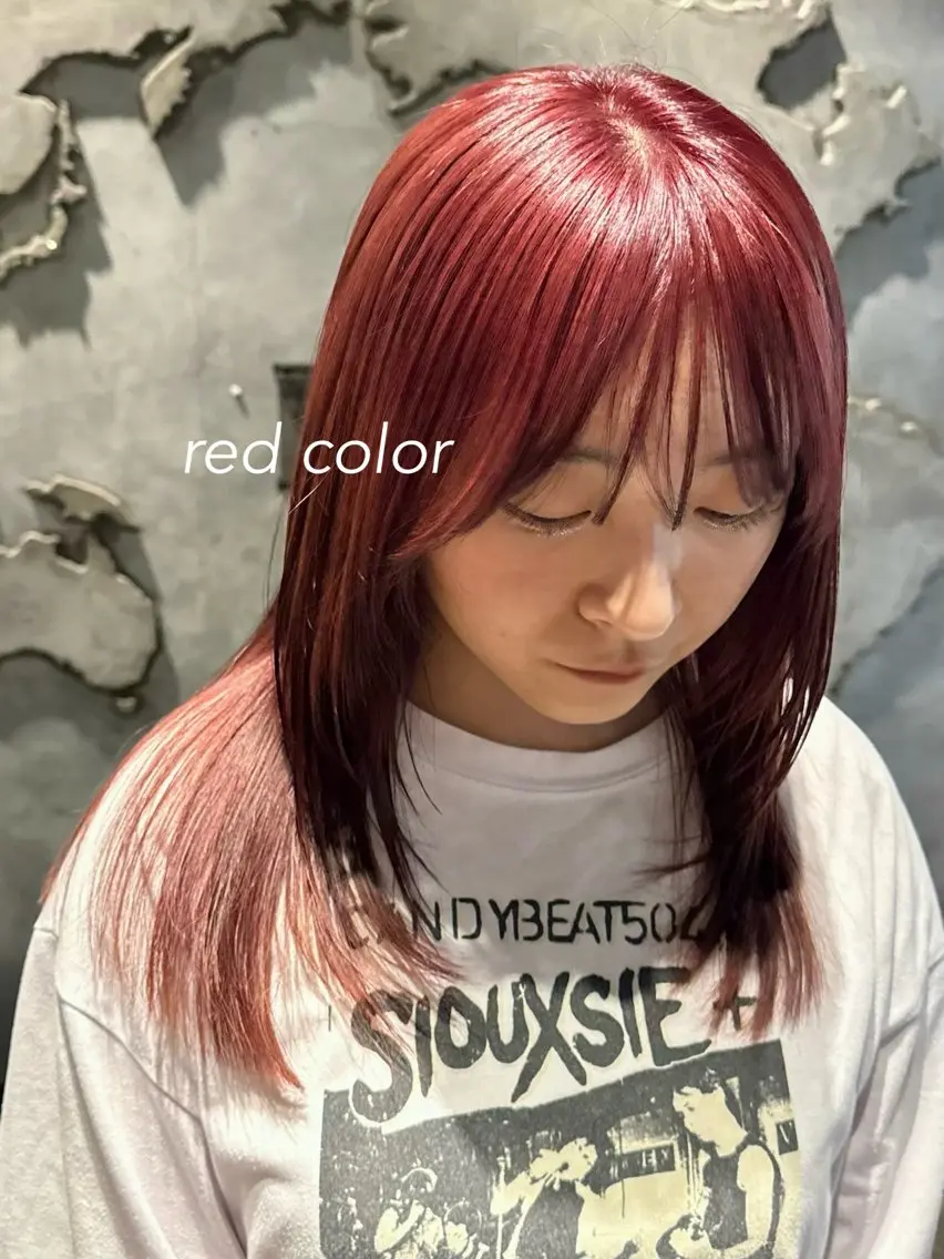 セミロング カラー ヘアアレンジ ブリーチ ダブルカラー ブリーチなしカラー ボブ レイヤーカット×透明 感カラー💫AINAのヘアスタイル