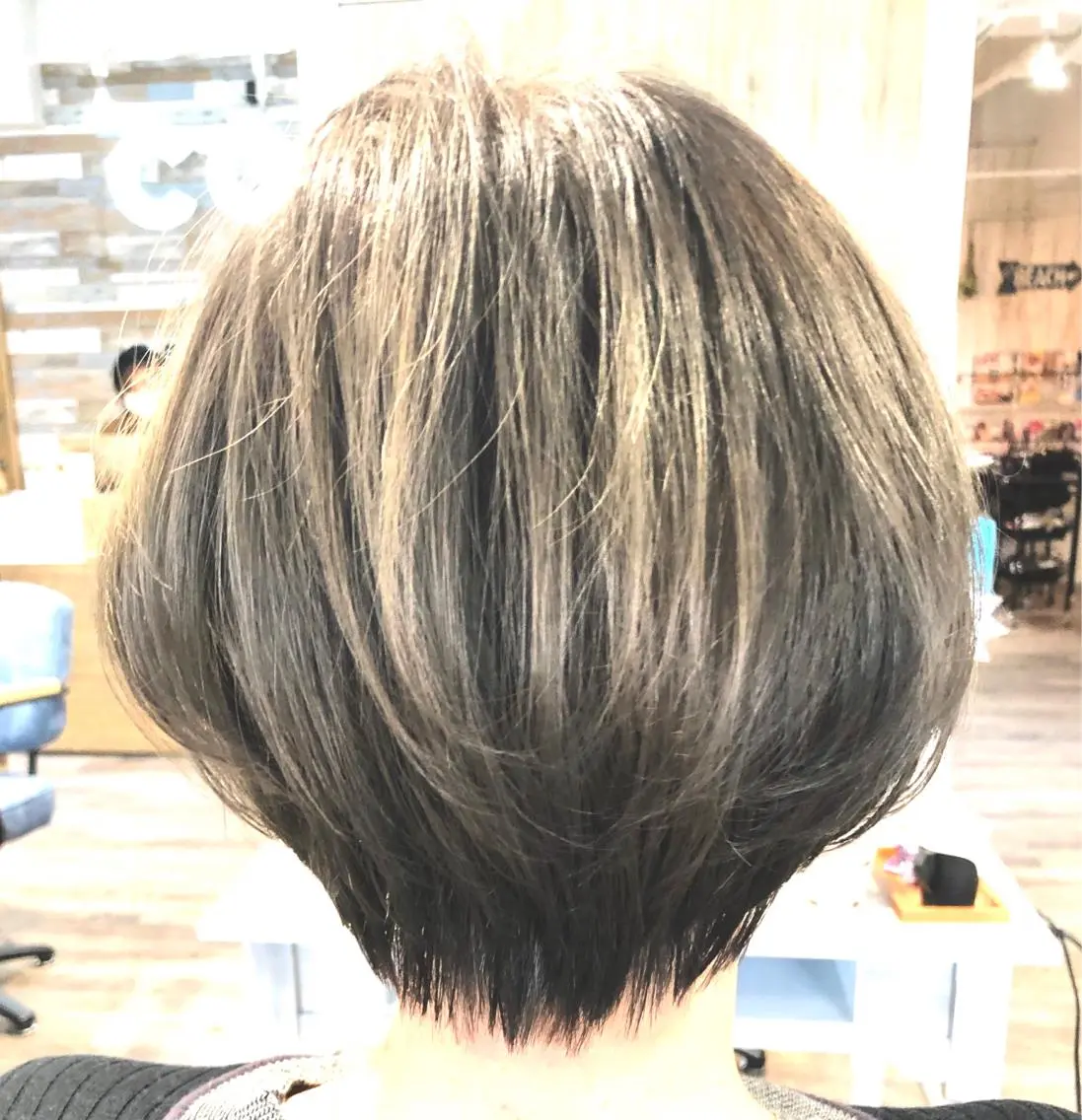 ショート カラー カット ヘアカラー KOU コウのヘアスタイル