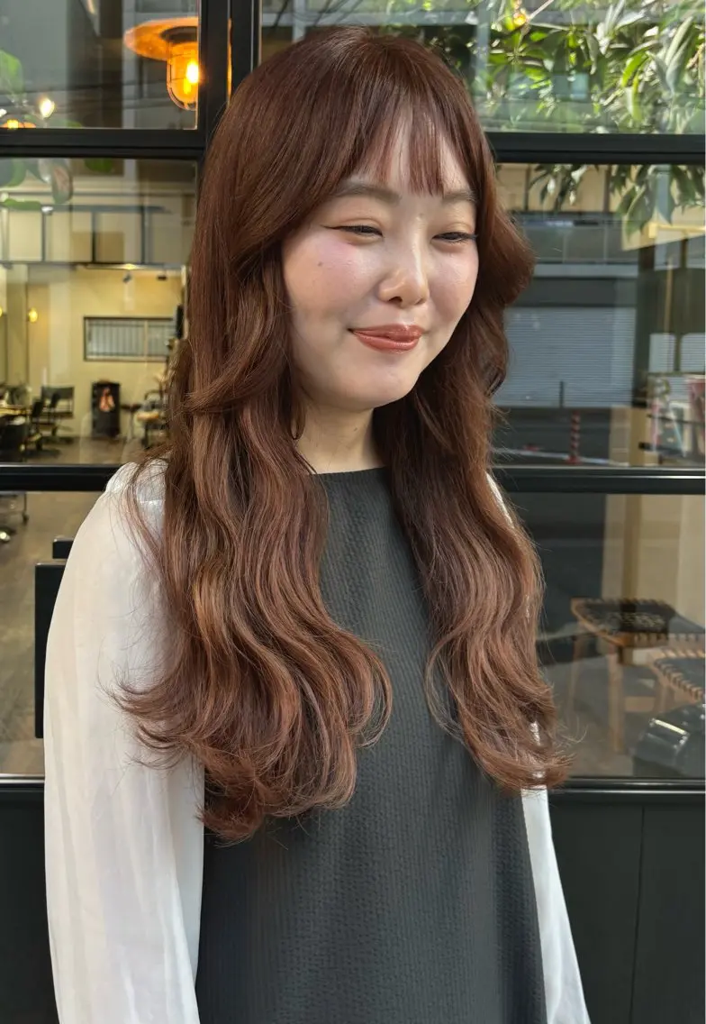 ロング カット ヘアカラー 井本 早紀のヘアスタイル