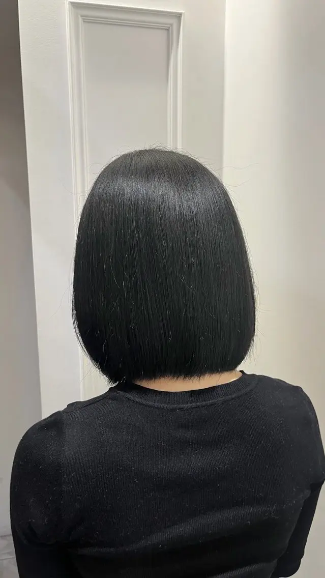 ショート ヘアカラー トリートメント 💎ツヤ髪ストレート カラー💎かのんのヘアスタイル