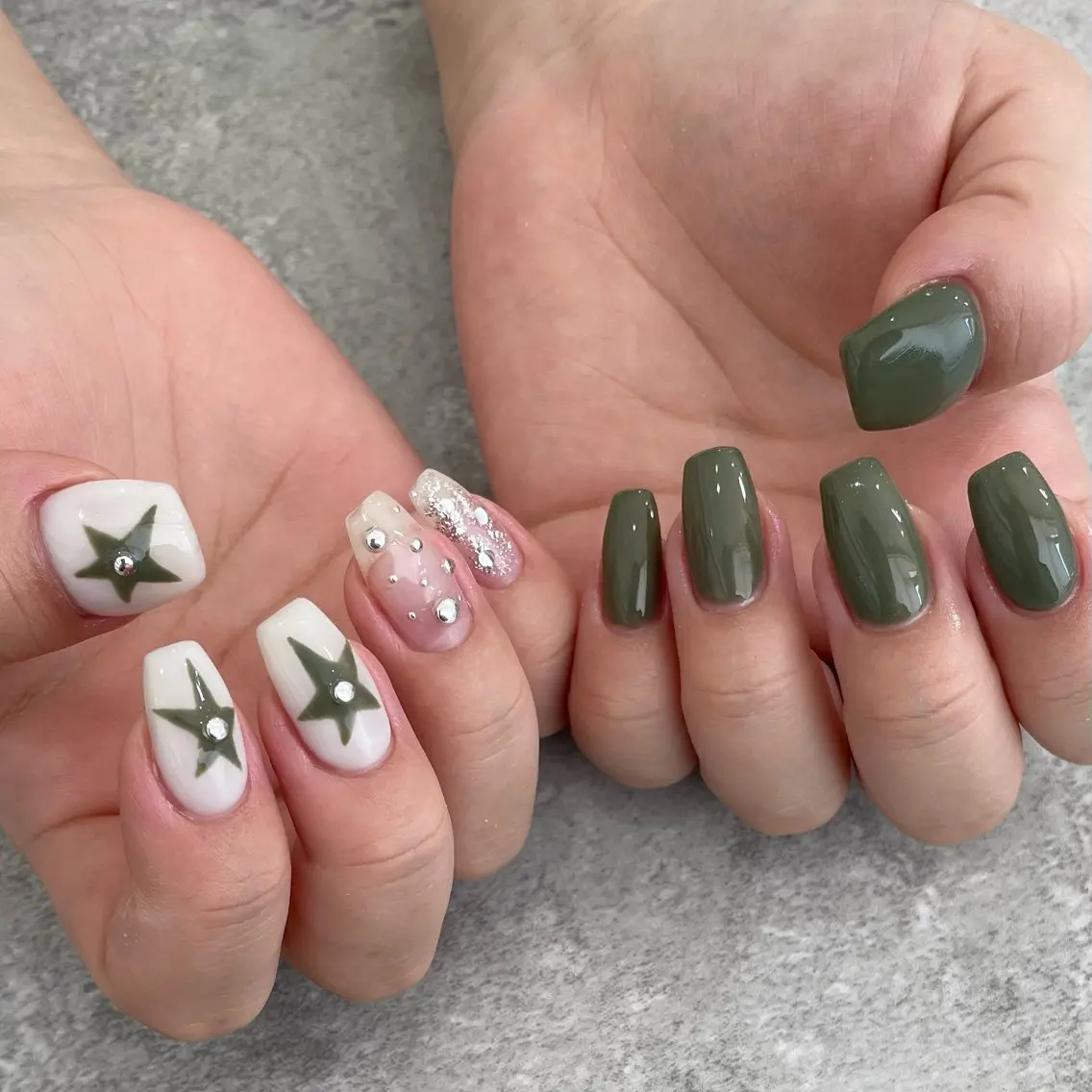 Mismatched nails 《オフ込み/オフ無料》の写真