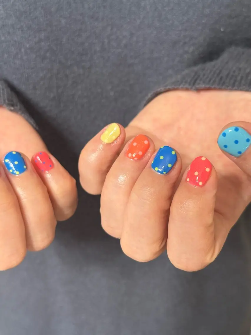 ネイル ドット 持ち込み ショートネイル ハンドネイル miel nailのネイルデザイン