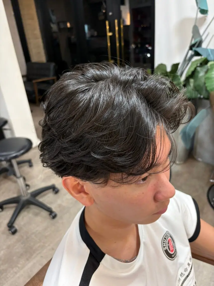 パーマ 早田 伊輝のヘアスタイル