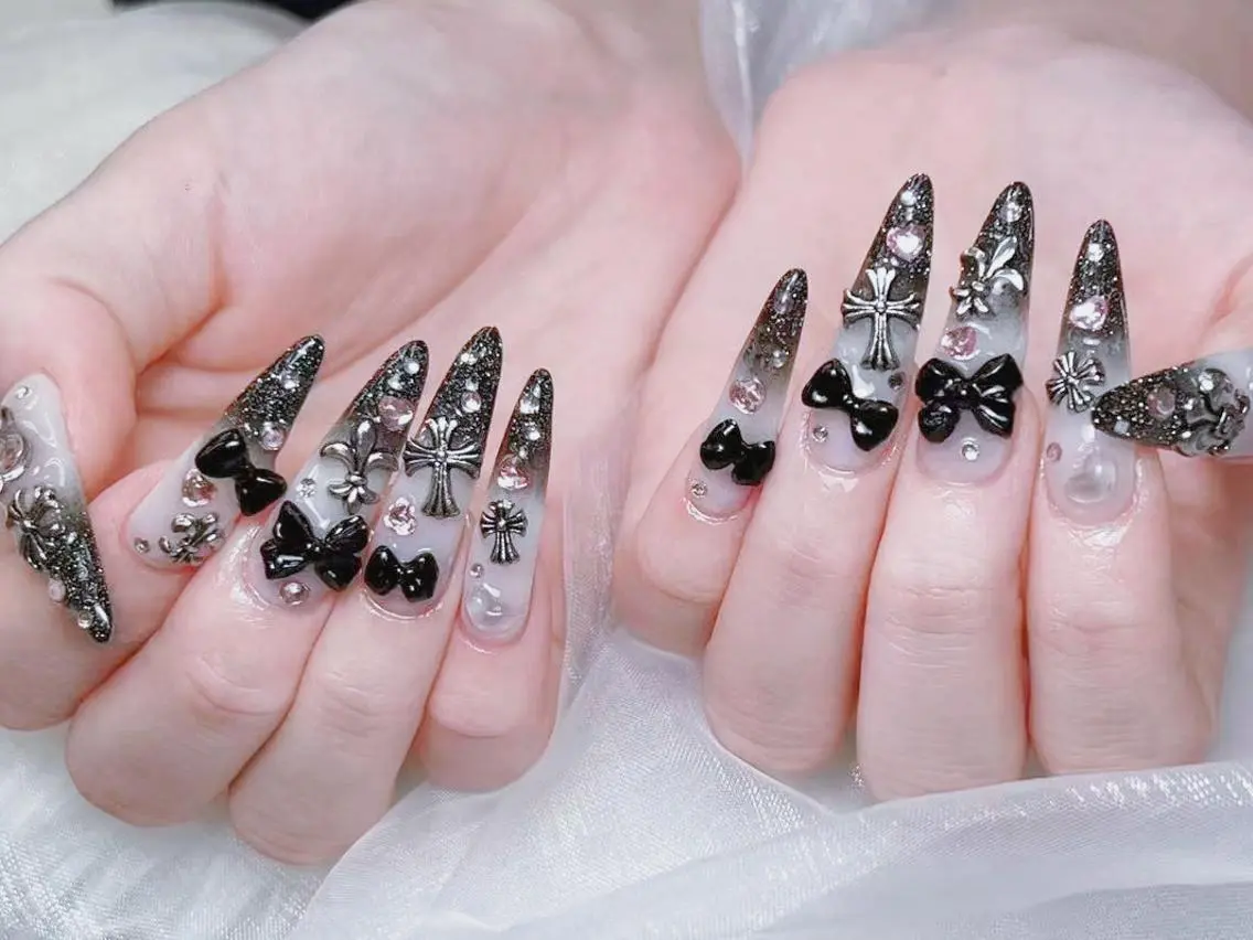 メンズ ネイル ハンドネイル Bloom kabukiのネイルデザイン