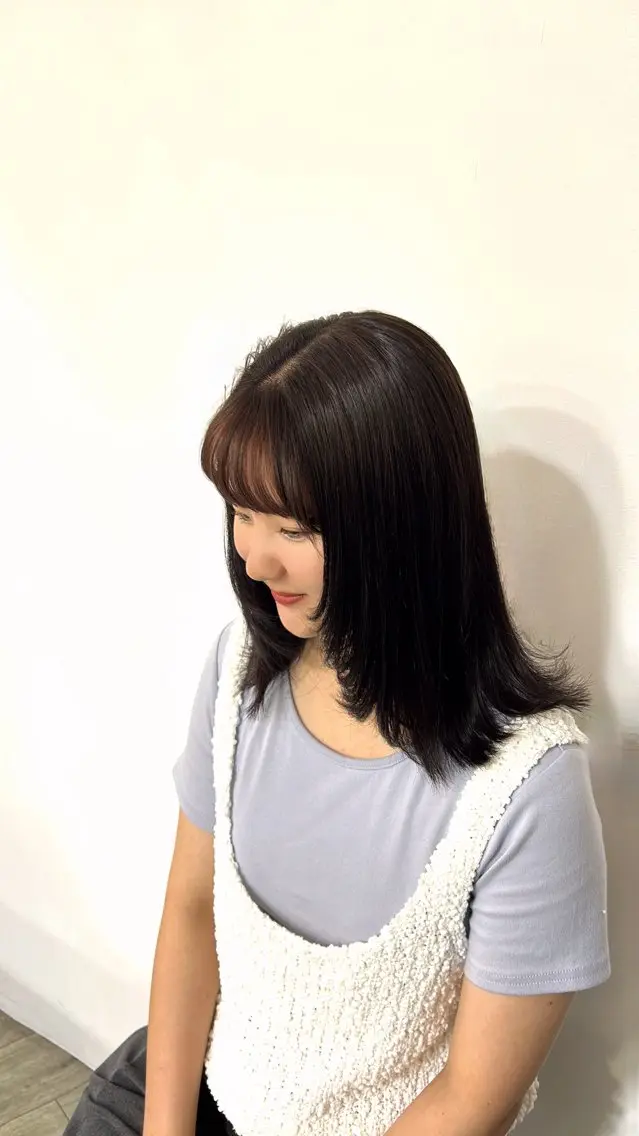 ミディアム カラー ピンクカラー ヘアカラー 松井 詩織のヘアスタイル