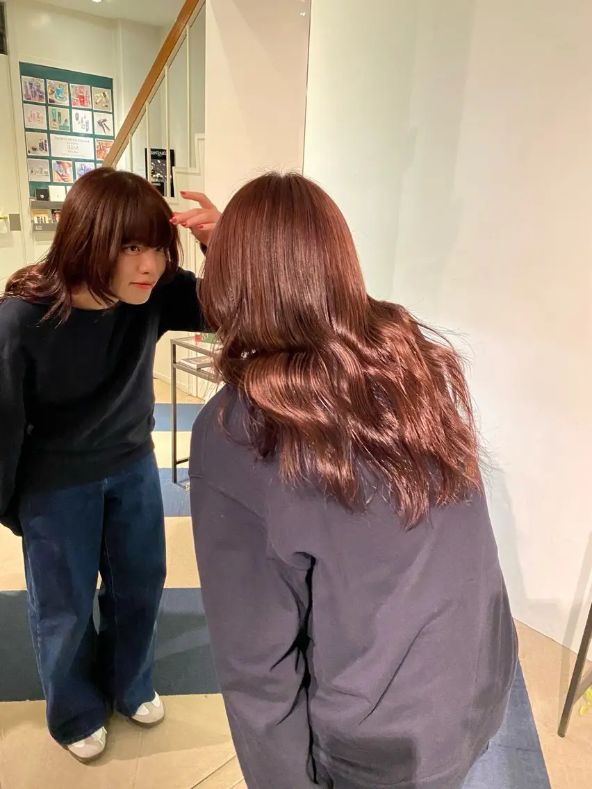 セミロング カラー ヘアカラー トリートメント ワタナベ イオリ🧼のヘアスタイル