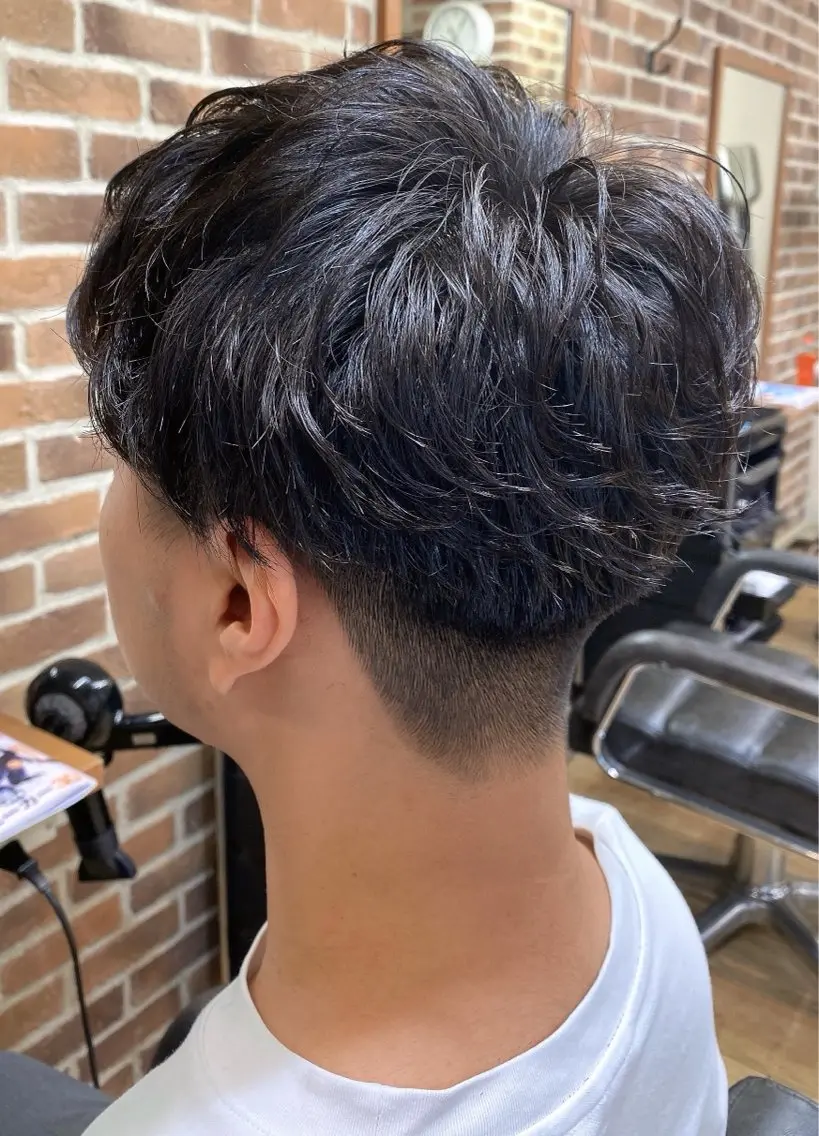 パーマ メンズ マッシュ メンズパーマ 刈り上げ スパイラルパーマ 國分 伸也のヘアスタイル