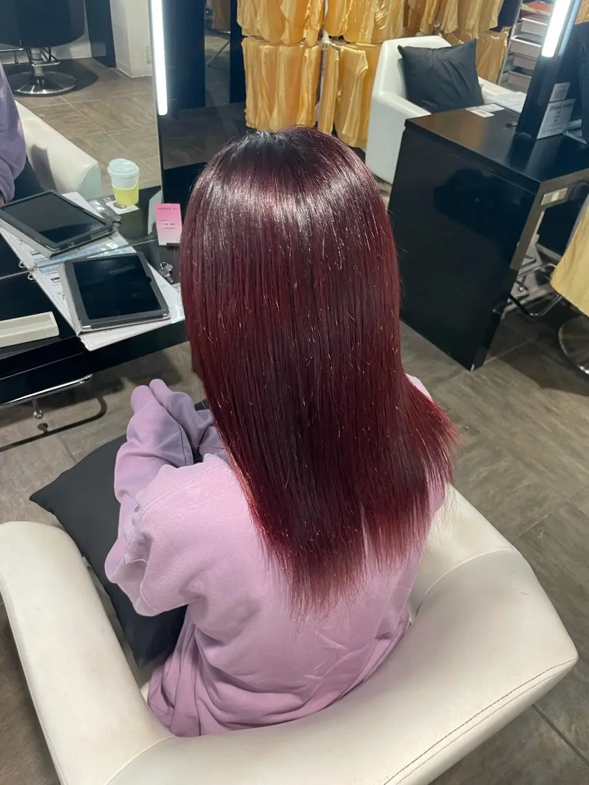 カラー レッドカラー ヘアカラー トリートメント 🎀momoღブリー チハイトーン🎀のヘアスタイル