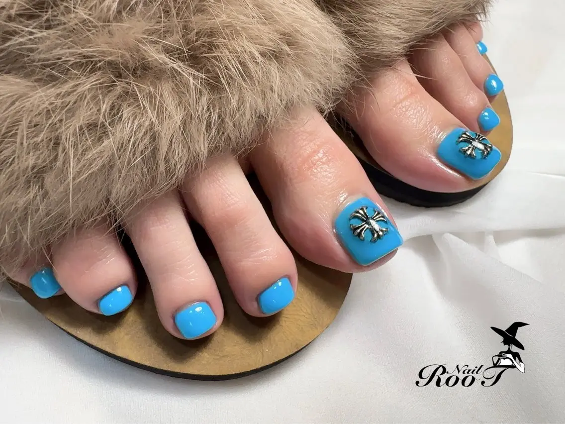 ネイル ワンカラーネイル フットネイル RooT Nailのネイルデザイン