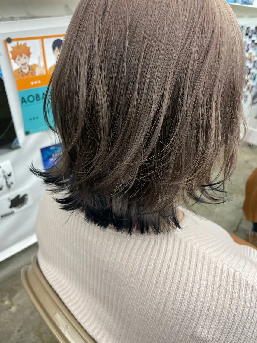ミディアム カラー インナーカラー 推し ブリーチ  髪質改善のヘアスタイル