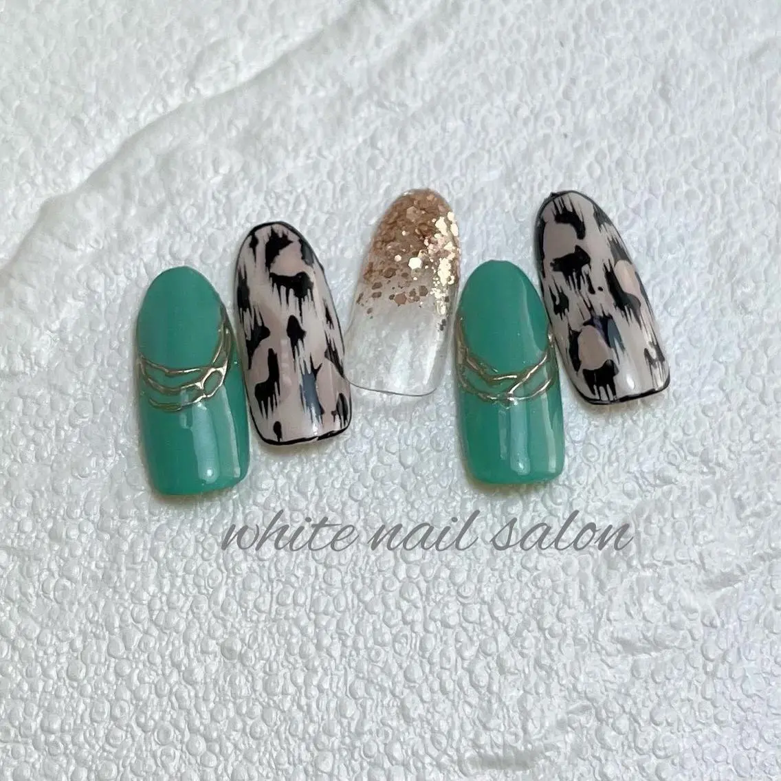ネイル フットネイル ジェルネイル ハードジェル ラメ(グリッター) 持ち込み ハンドネイル white nail salonのネイルデザイン