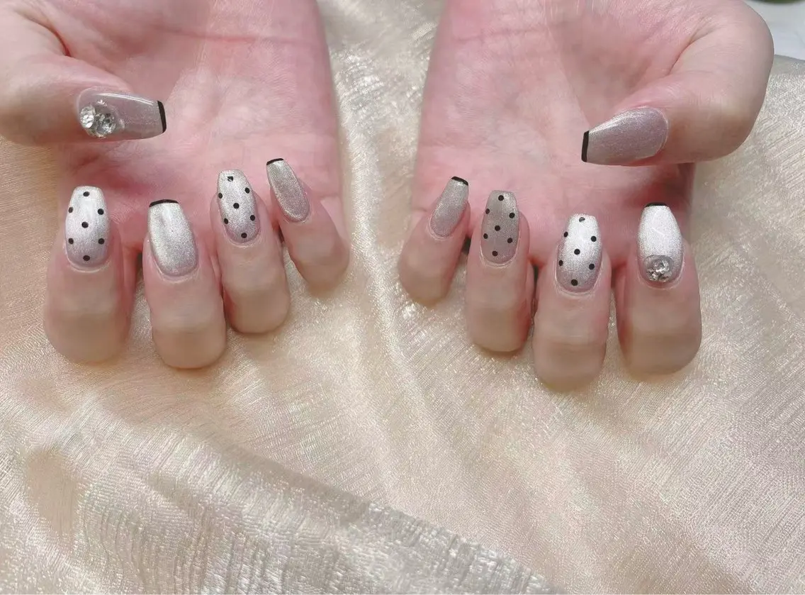 ネイル ハンドネイル Azel nail 伊野麗のネイルデザイン