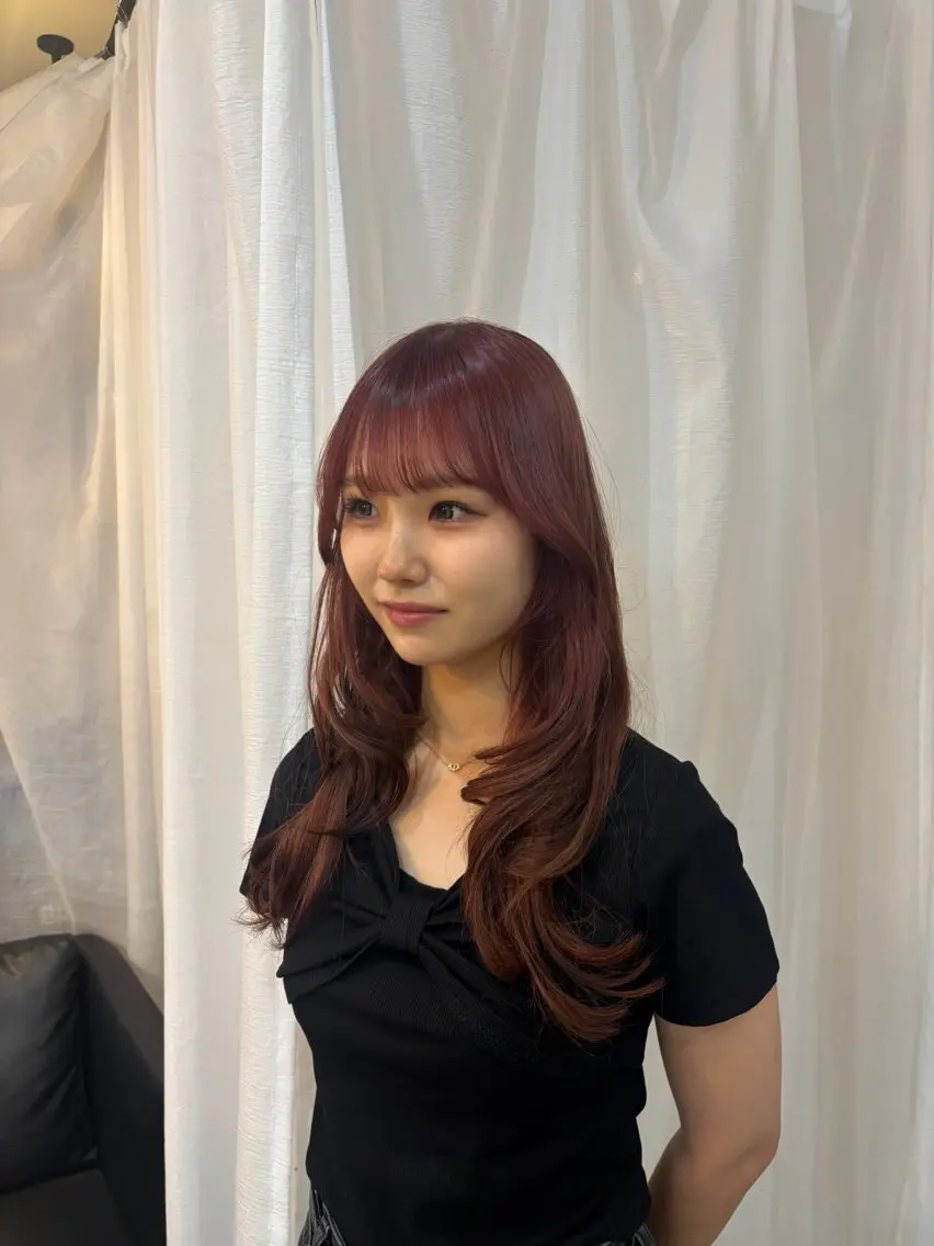 ロング カラー カット ヘアカラー ゆうめ 透明感カラー /韓国風レイヤーのヘアスタイル