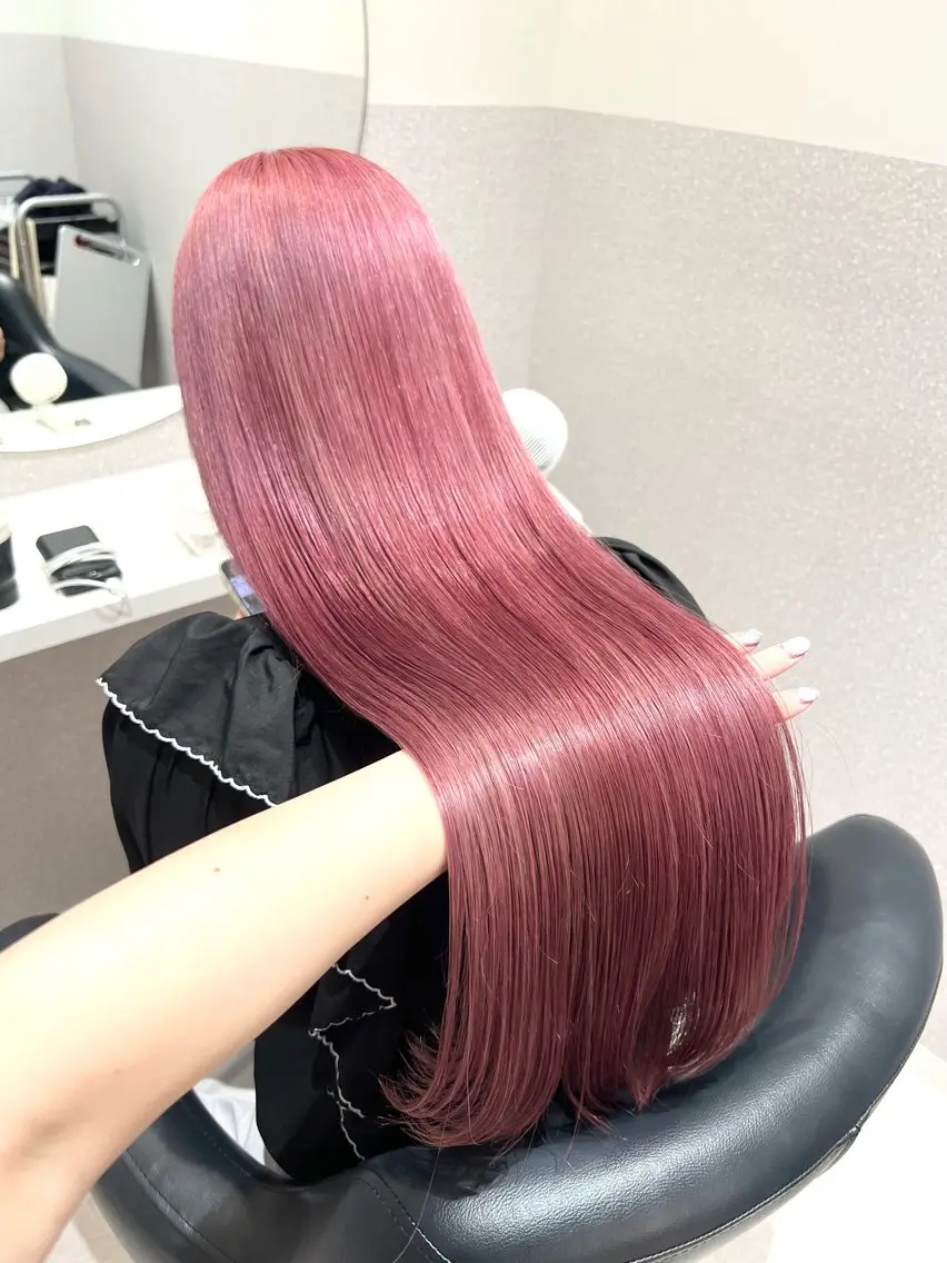 ロング カラー 🩵ブリーチカラー MIORI🩵のヘアスタイル