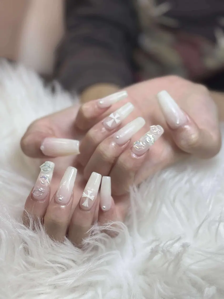 ネイル ハンドネイル ANH NAIL ゴテゴテ専門店💎のネイルデザイン