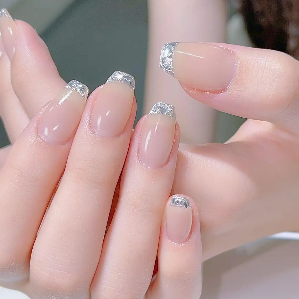 ネイル フレンチネイル ガラスフレンチ ミラーネイル Queens マオのネイルデザイン