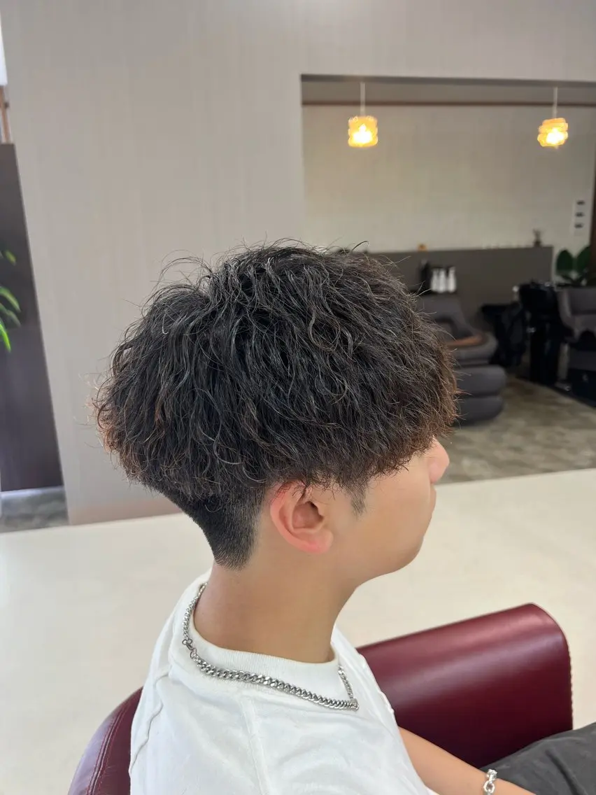 ショート パーマ メンズ メンズパーマ メンズツイストパーマ ツイストパーマ KEN 🌟のヘアスタイル
