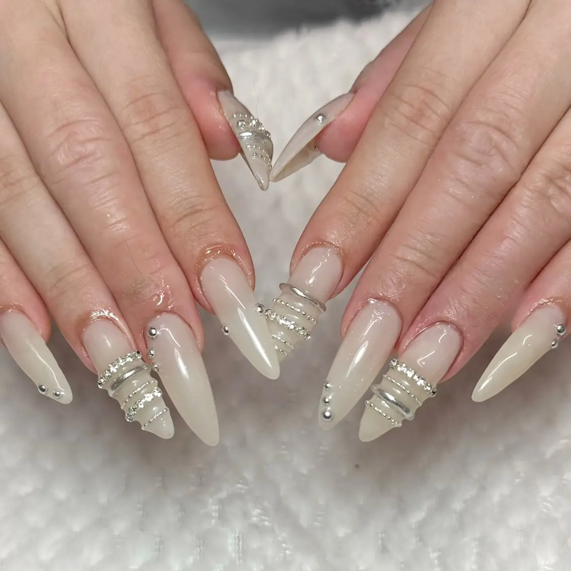ネイル ハンドネイル Arva Manaのネイルデザイン