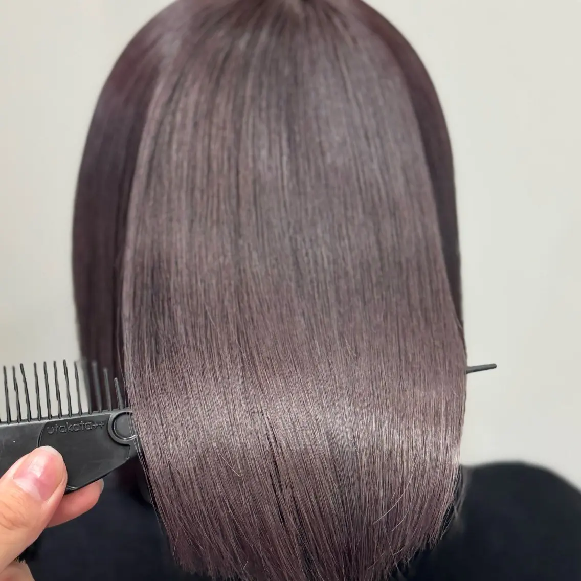 ロング カラー パーマ ヘアアレンジ キッズ 黒髪 ブルーカラー ブルーブラック ブラウンカラー グレージュ 髪質改善Ⅰ透明感 艶カラーⅠたつやのヘアスタイル