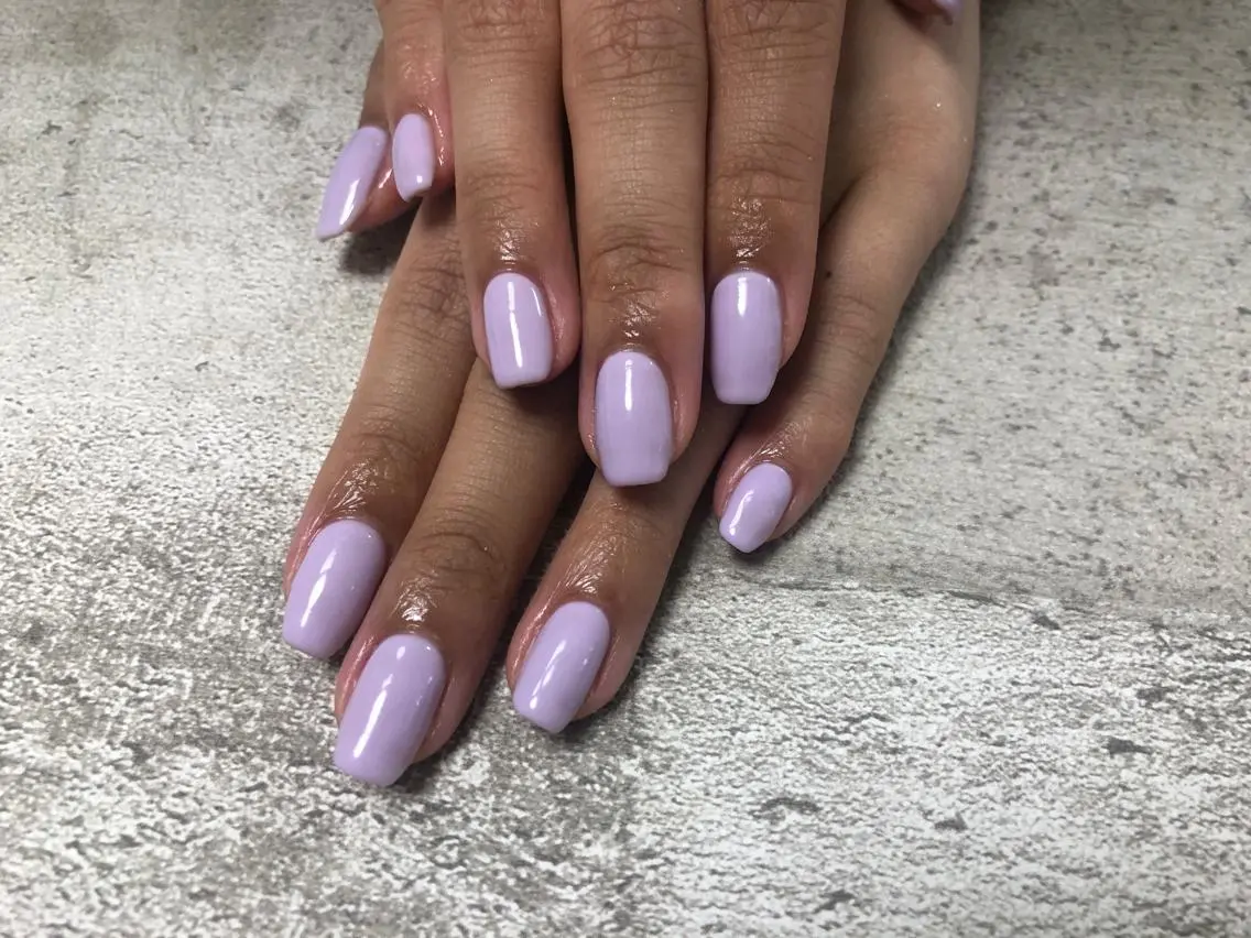 ネイル パープル スクエアネイル ハンドネイル mogunail &blowのネイルデザイン