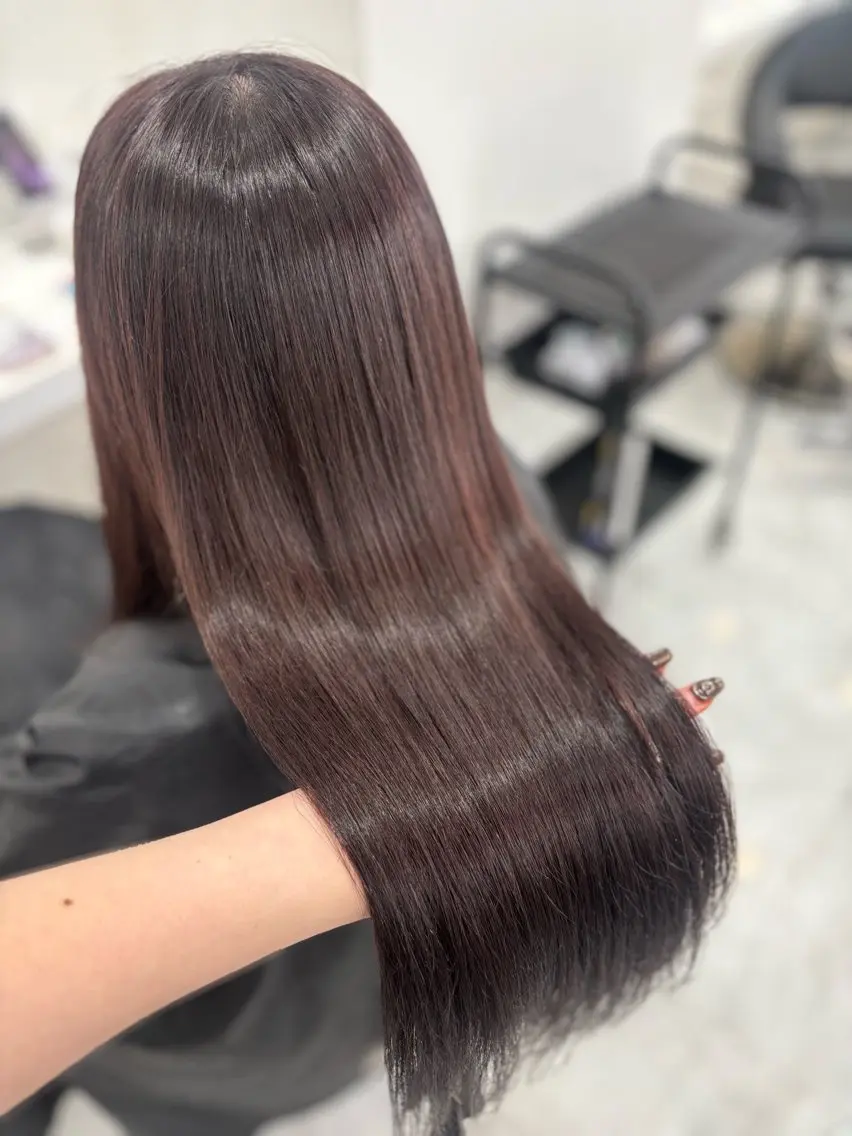 ロング カット ヘアカラー トリートメント ヘッドスパ ヘアセット 赤髪/ワインレッド/ 韓国系 まなかのヘアスタイル