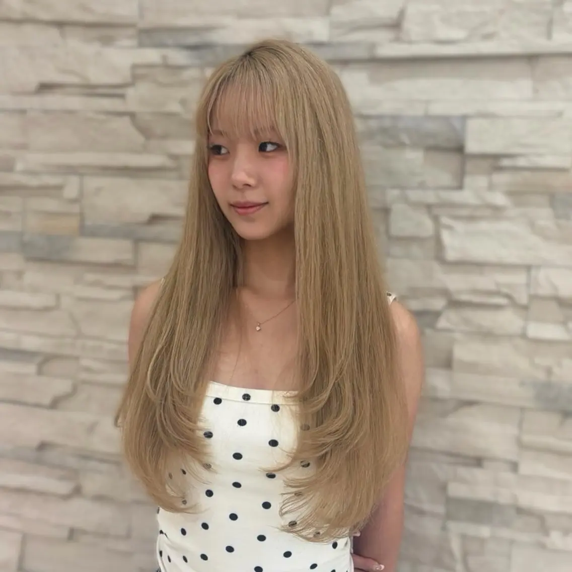 ロング ロングレイヤー レイヤーカット ロング SeeK NEXT: sara ໒꒱‧₊˚のヘアスタイル