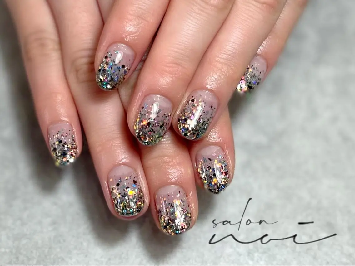 ネイル グラデーション ラメ(グリッター) ラメグラデーション salon noiのネイルデザイン