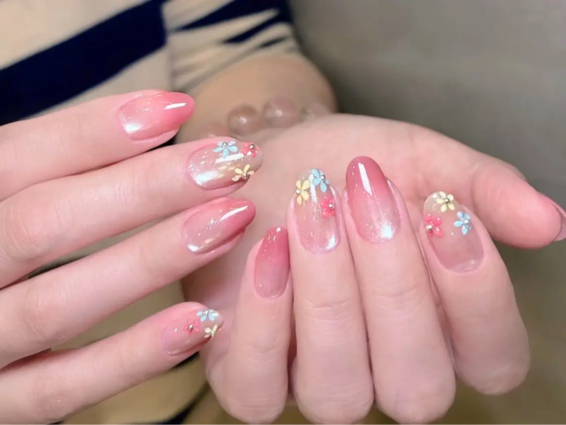 ネイル アートネイル オーロラネイル チークネイル フレンチネイル ガラスフレンチ ハンドネイル 🎀🎀YooLi Nail Salonのネイルデザイン