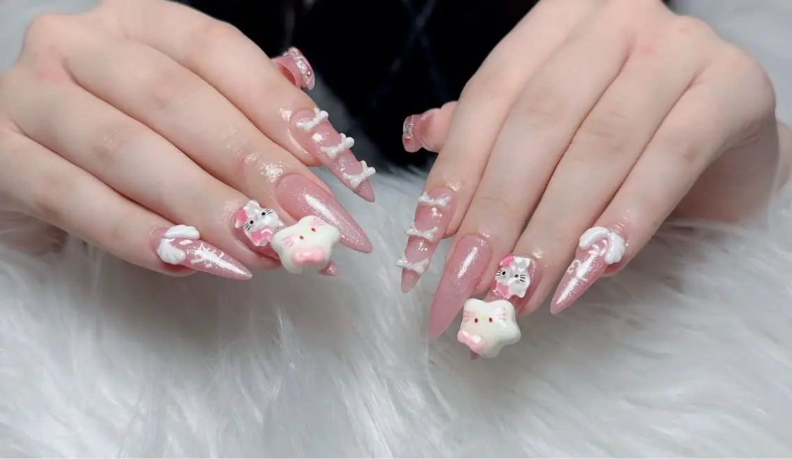 ネイル チークネイル 長さ出し フラッシュネイル フレンチネイル グラデーション ハンドネイル Lenie Nail Salonのネイルデザイン