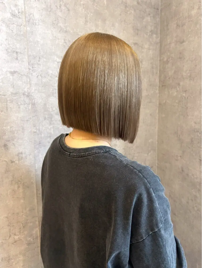 ミディアム ヘアカラー 遊佐 真梨奈のヘアスタイル