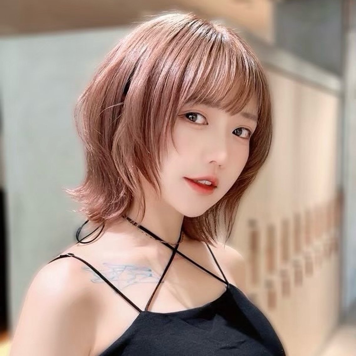 ショート カラー ベージュカラー ピンクカラー ピンクベージュ 顔周りカット レイヤーカット カット ヘアカラー トリートメント レイヤー/艶感カラー /メンズ/KOSEIのヘアスタイル