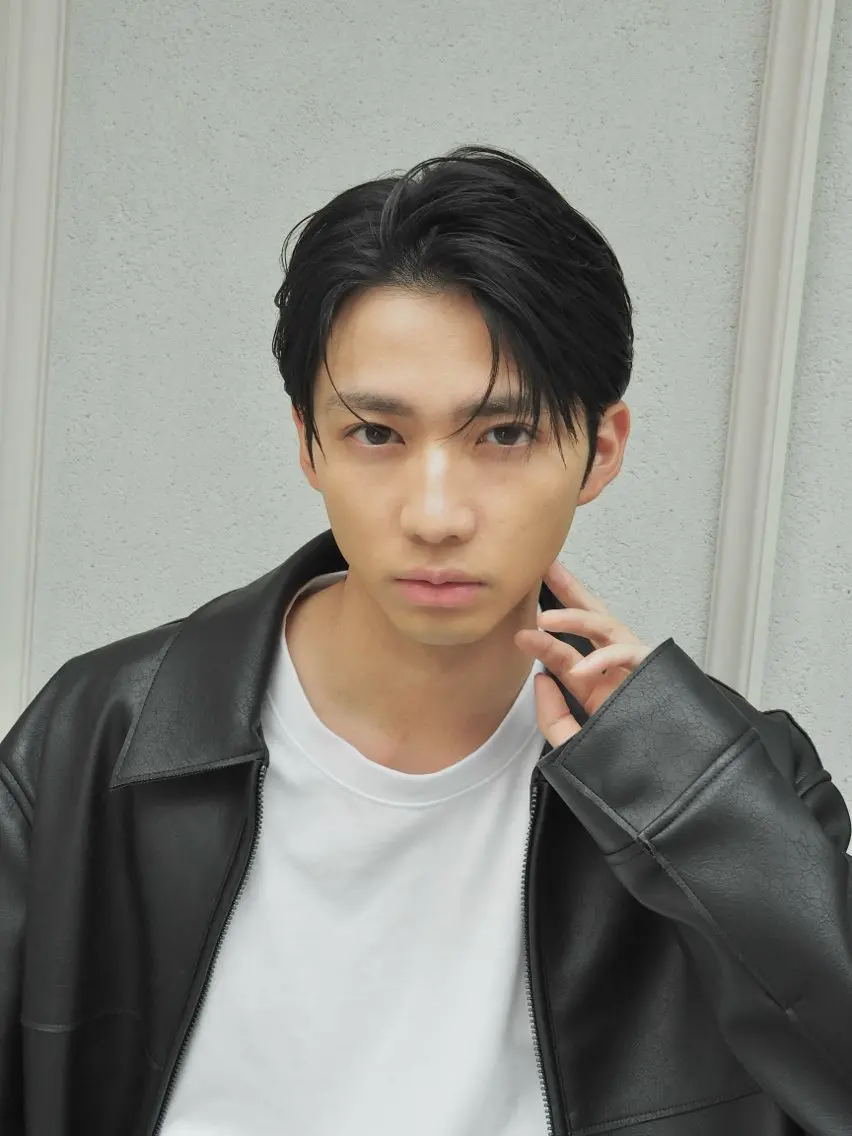 【眉カット付き】メンズカット+ケアトリートメントの写真