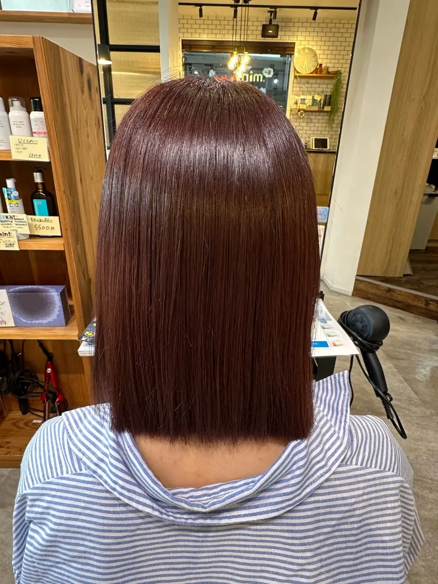 ショート カラー ブラウンカラー ピンクカラー ピンクブラウン 伊藤 旭華のヘアスタイル