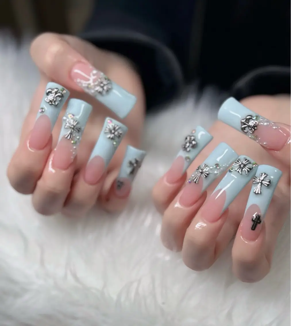 ネイル フレンチネイル ジェルネイル ガラスフレンチ ハロウィン ハート ハンドネイル H.baby Nail Salonのネイルデザイン