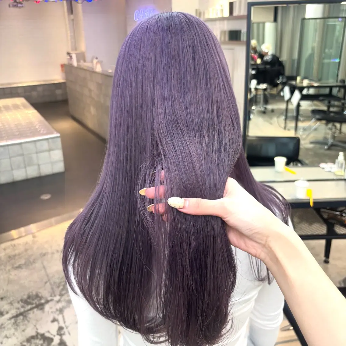 ロング カラー ヘアアレンジ ヘアカラー トリートメント 🍀淡色×ブリーチ/ ベージュ✨RINOのヘアスタイル