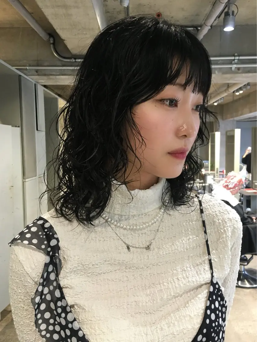 ミディアム ミディアムパーマ レイヤーカット カット パーマ レイヤーパーマ 竹之内竜矢のヘアスタイル