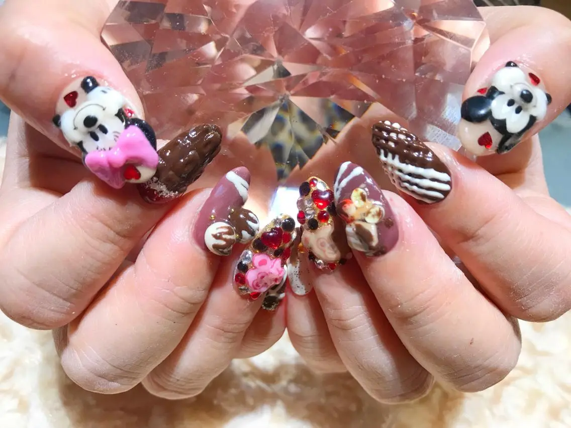 ネイル アートネイル ジェルネイル YUN 💅のネイルデザイン