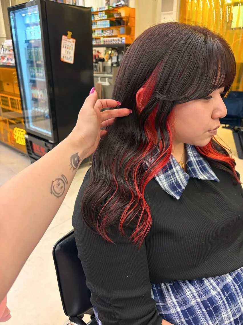 ロング カット ヘアカラー 【ハイトーン特化】 Hugのヘアスタイル