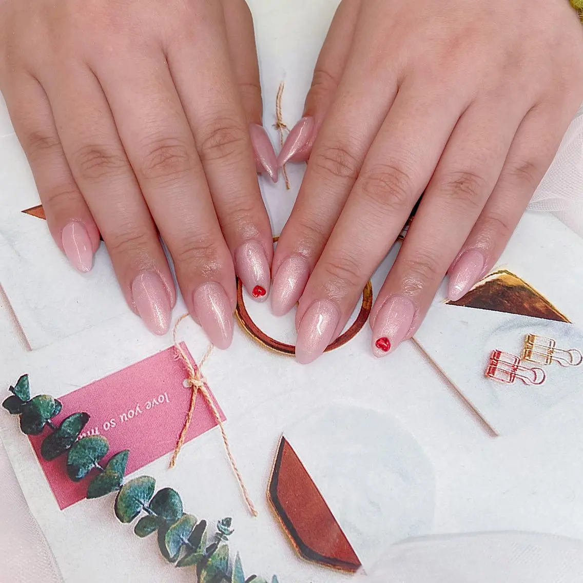 ネイル 長さ出し ジェルネイル 韓国ネイル マグネットネイル 持ち込み The Nail 大久保のネイルデザイン