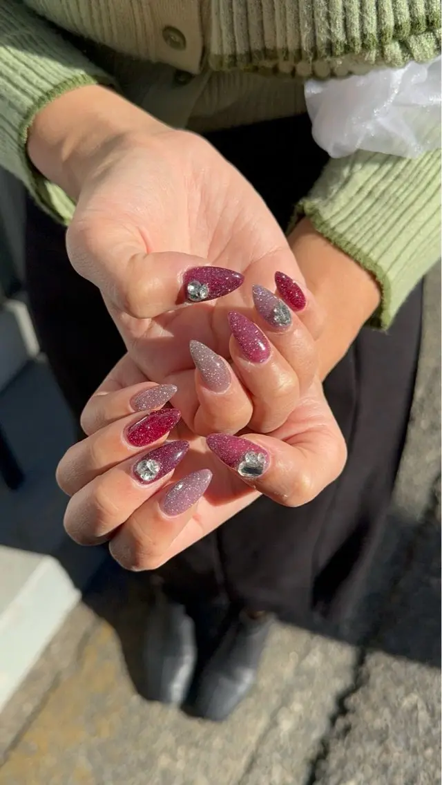 ネイル LAVISH 大和店 emi･:*+のネイルデザイン
