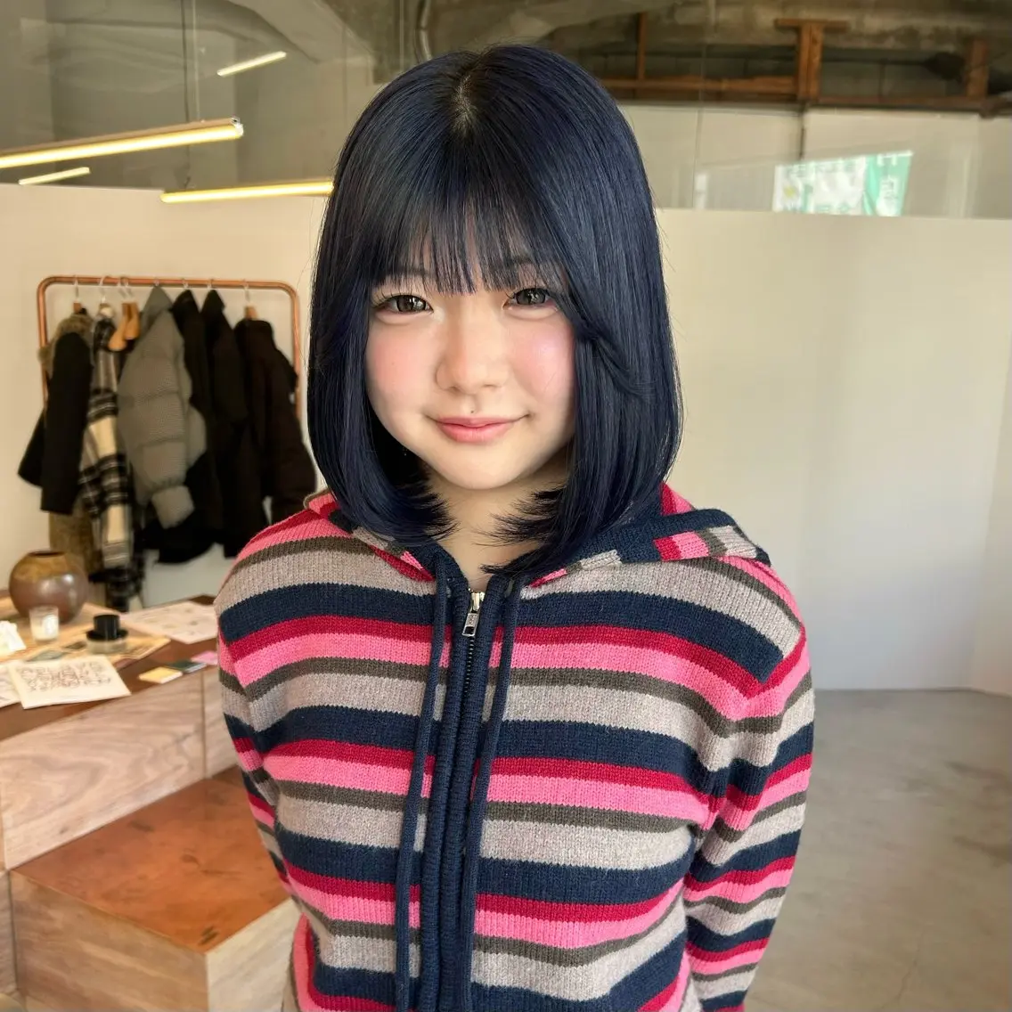 【迷ったらコレ✨】前髪カット✂️+ワンカラー🎨+ケアトリートメント🎀の写真