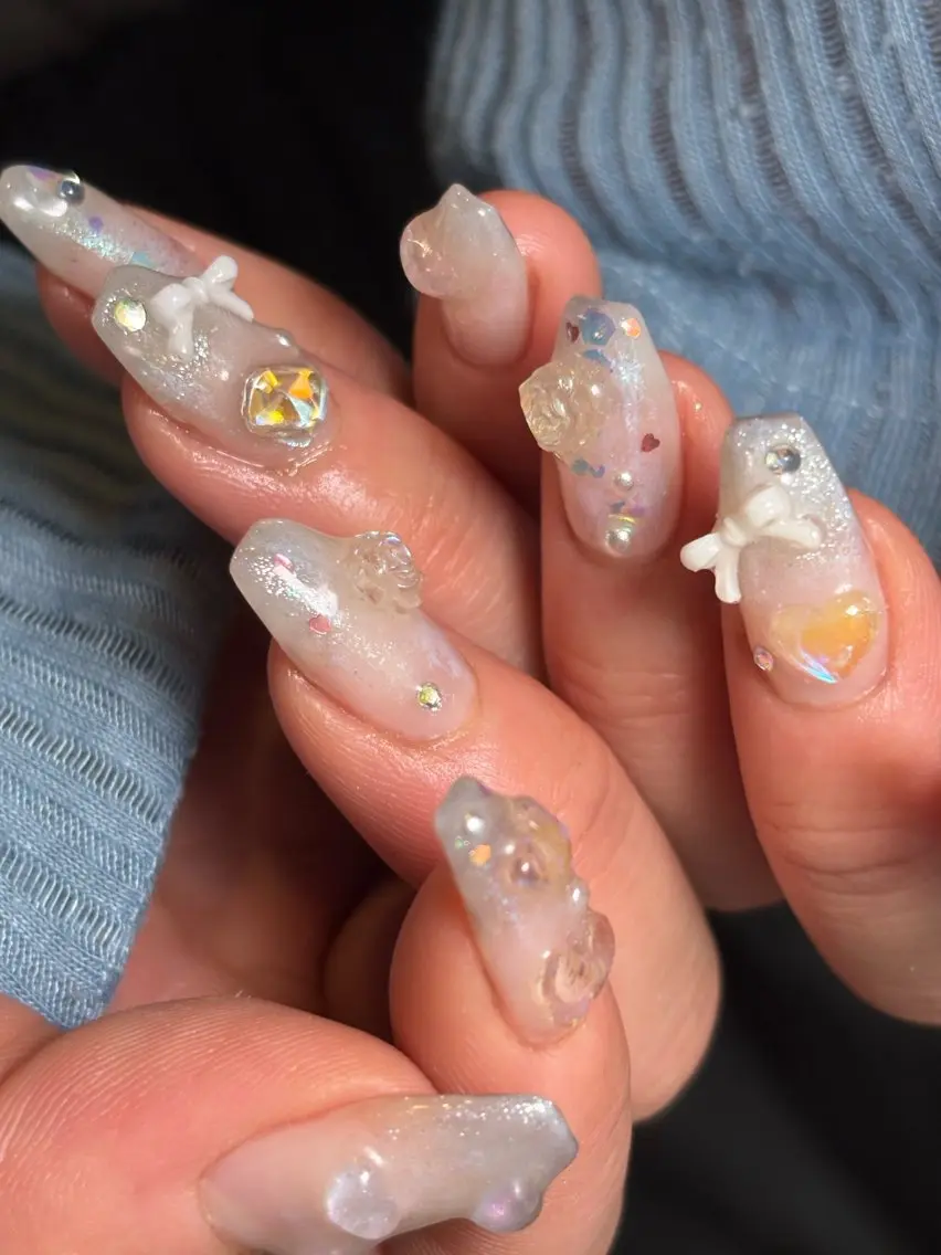 ネイル アートネイル ハンドネイル .8 HAREのネイルデザイン