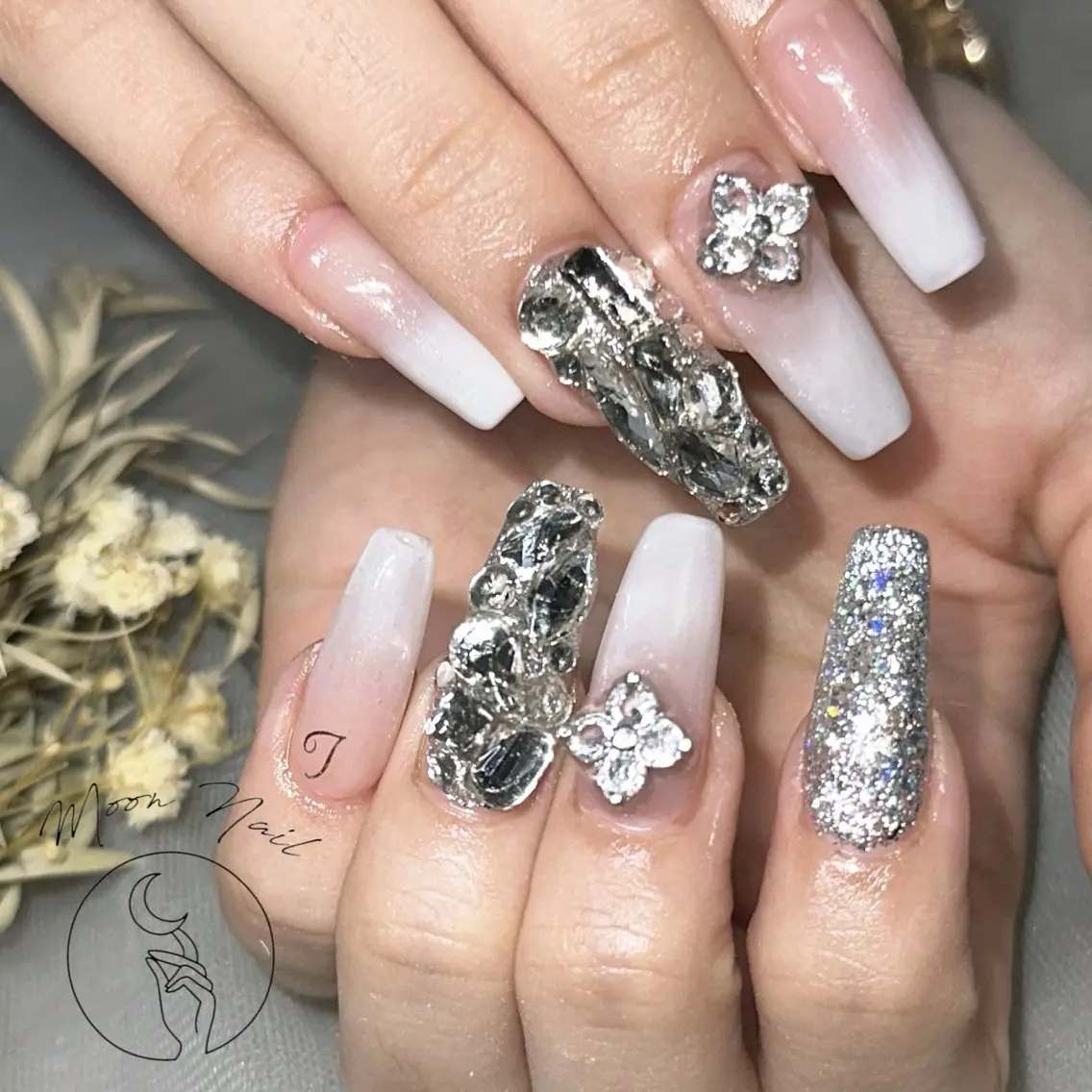 ネイル ハンドネイル Moon  Nail /栄　大須のネイルデザイン